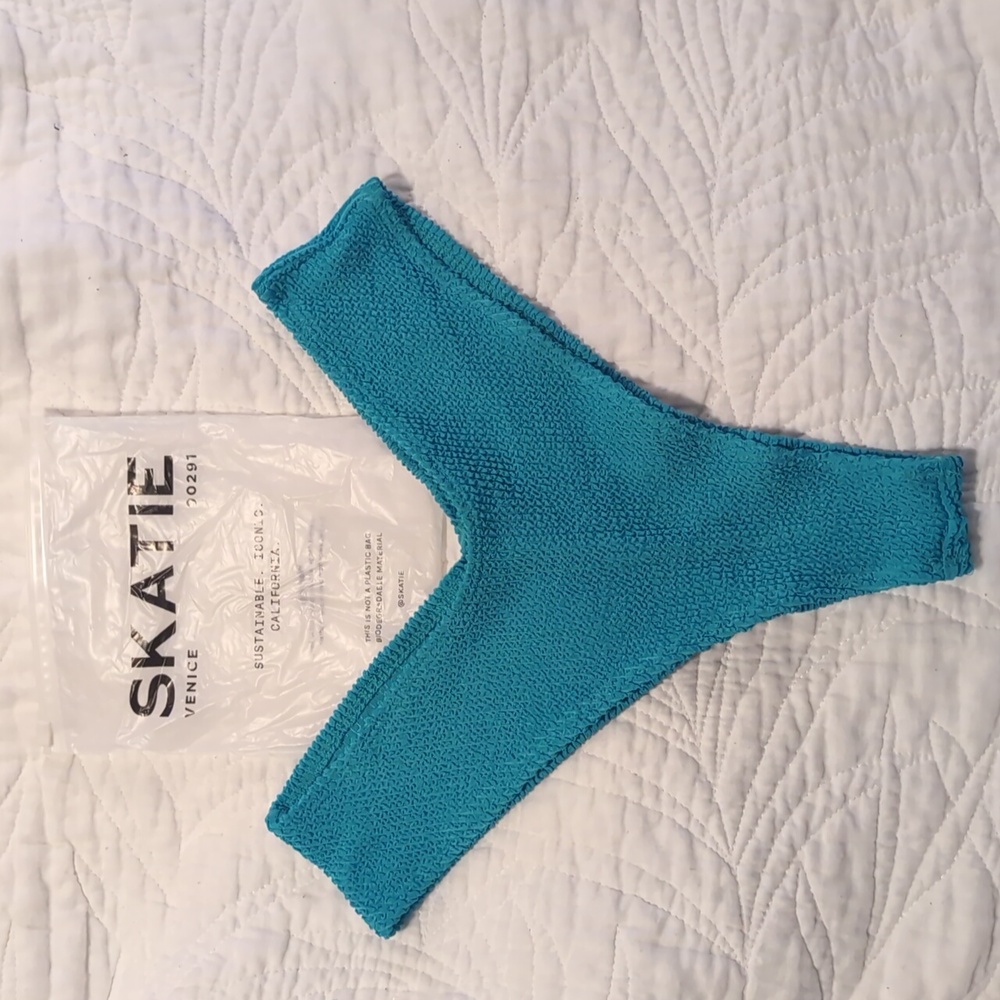 Skatie Mandi Bottom Ensueño